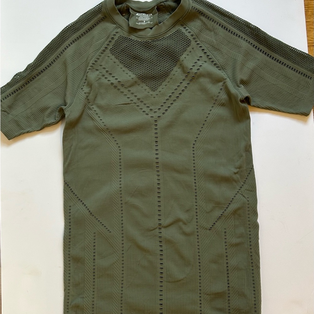 Athleta S/S Top